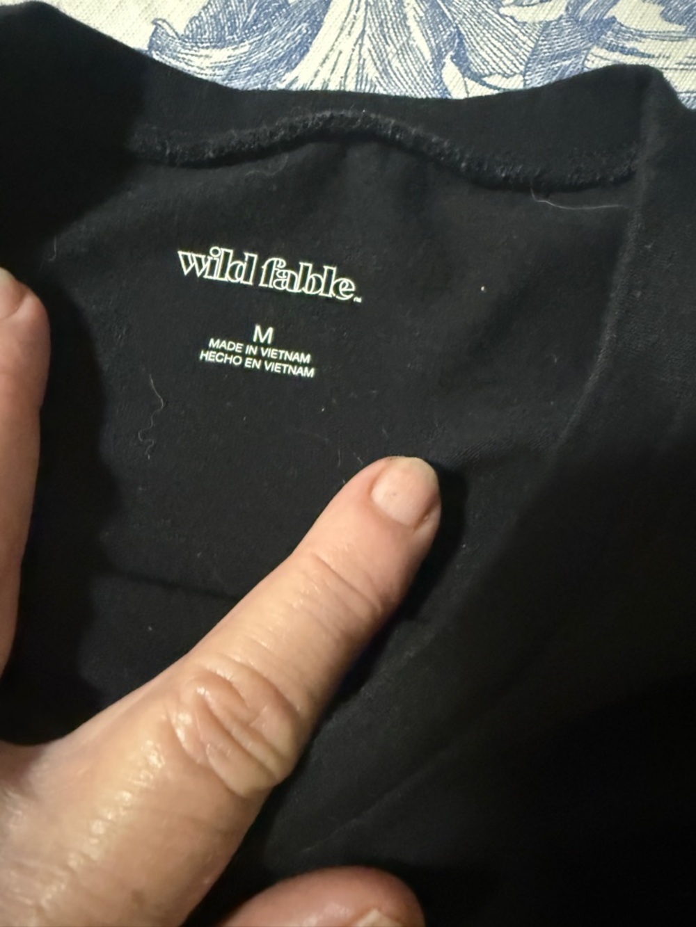 9 shirts—Abercrombie & Fitch Light Pink Crewneck Top - Picture 12 of 16